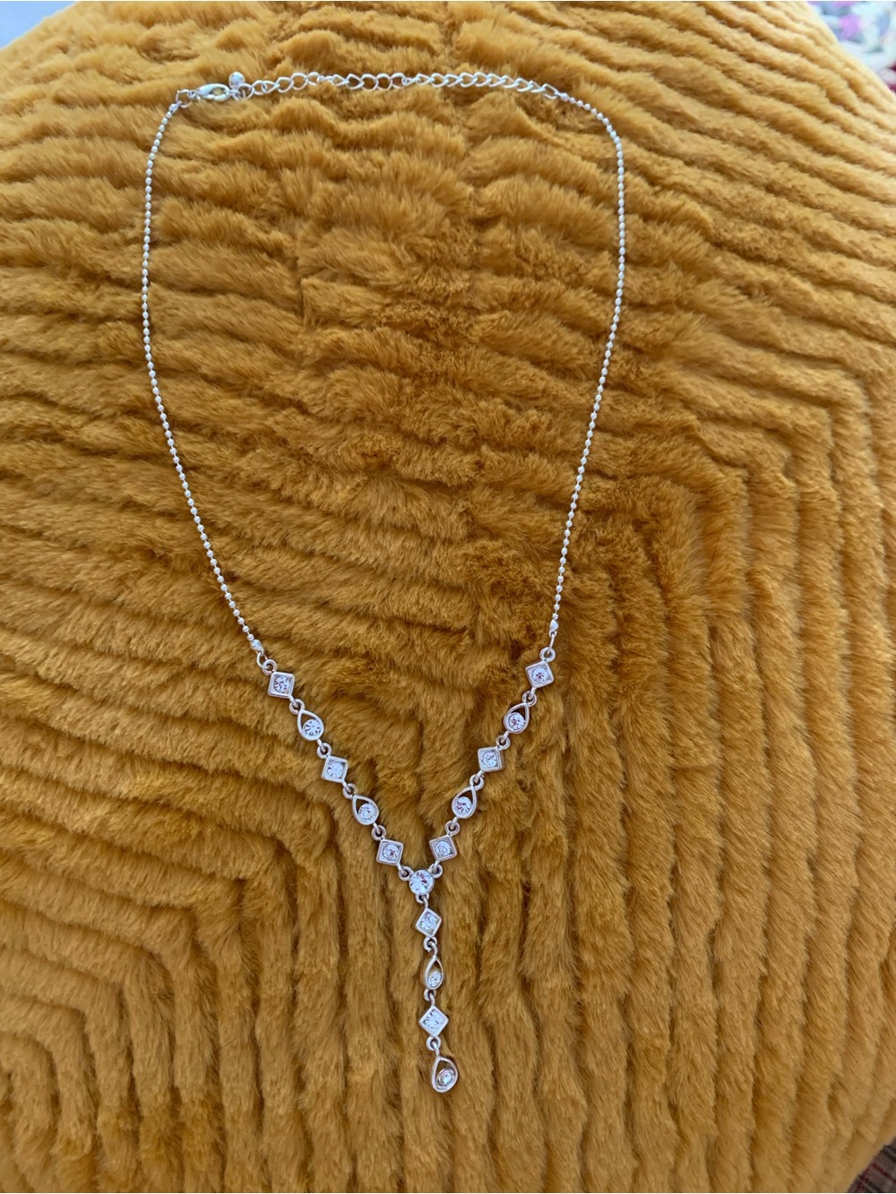 Elegant Women's costume jewelry silver tone with glued on zircons